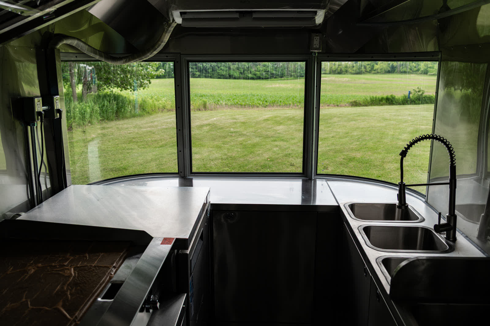 Wraparound prep counter and serving windows