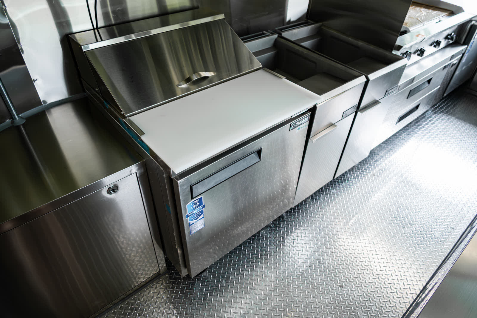 Refrigerated prep tables and undercounter refrigeration